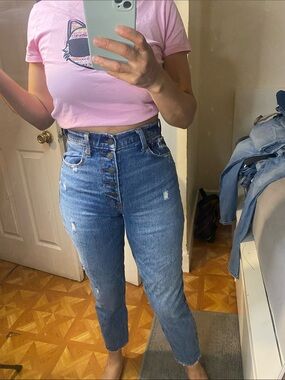 Just to give you an idea: the jeans are mine, and I'm 6'4" and weigh 140 pounds.